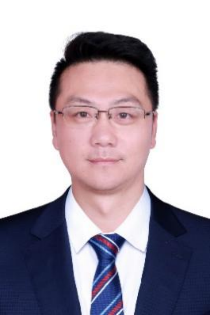 何建华  